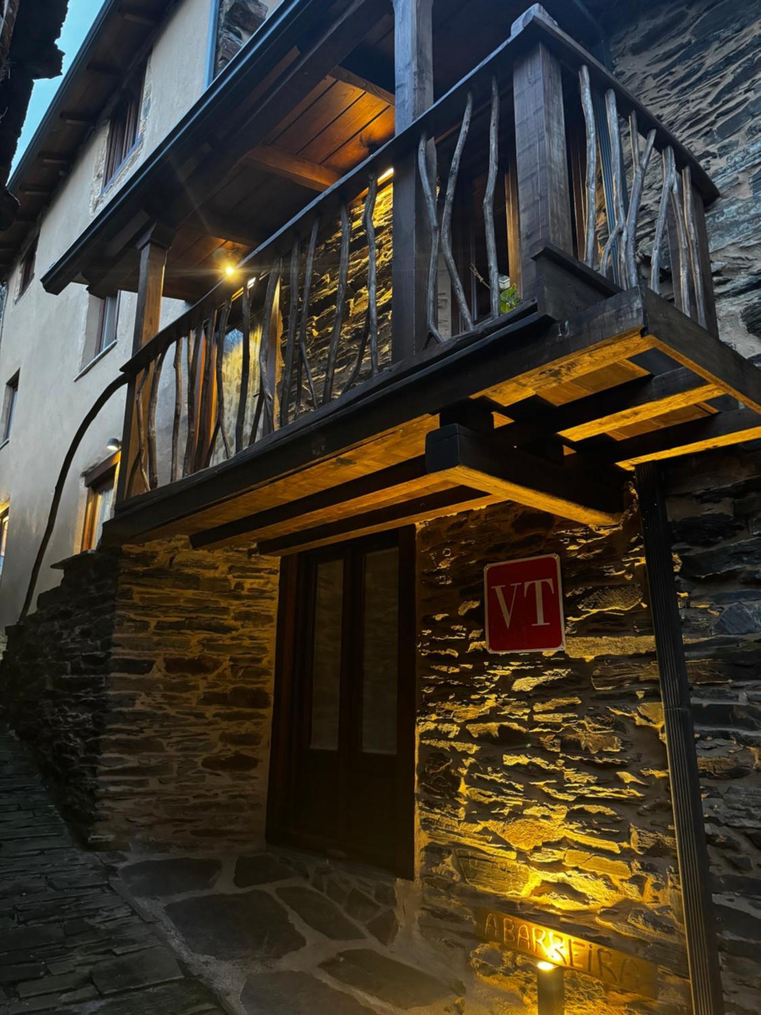 Ferienwohnung A Barreira -Lar Da Cima- Folgoso do Courel Exterior foto